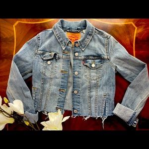 Levi’s Women’s Cutoff Jean Jacket - XS